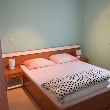 Lägenhet Appartments Dobby